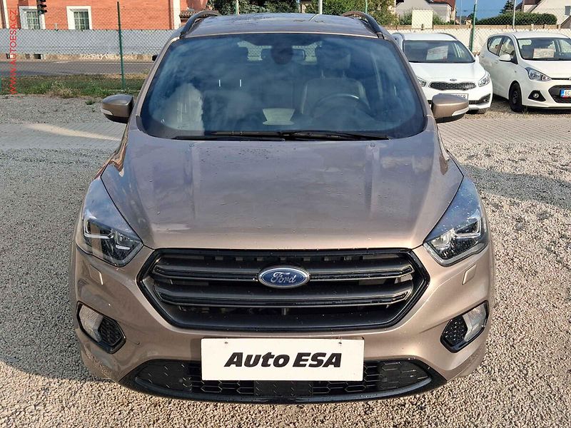Ford Kuga (2019) 1.5i, Bixen, navi - fotka 2 z 23
