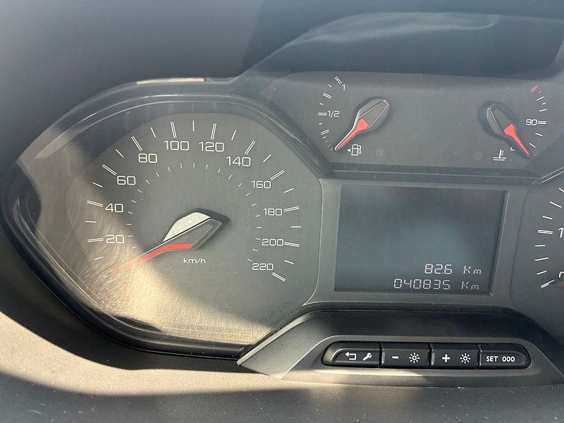 Peugeot Partner 1.5 BHDi -ZÁNOVNÍ-ČR-DPH - fotka 8 z 21
