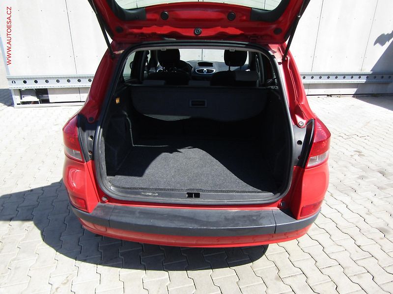 Renault Clio (2009) 1.5 dCi, ČR, AC, el. výbava - fotka 7 z 18