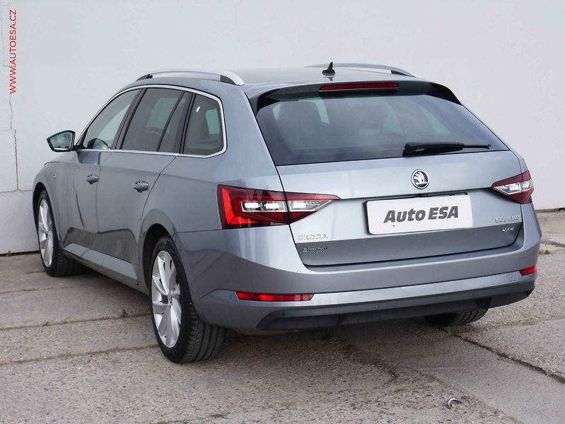 Škoda Superb (2016) 2.0 TDi 4x4, ČR, L&K, DSG - fotka 4 z 20