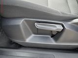 Volkswagen Touran (2016) 2.0 TDi, DSG, STK9/27 - náhled 14