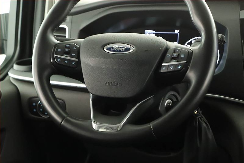 Ford Tourneo Custom (2022) Titanium 2.0 EcoBlue, ČR, DPH - fotka 8 z 20