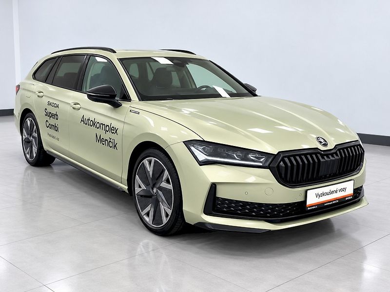 Škoda Superb (2025) COMBI Sportline TD 110 / 2.0 A - fotka 6 z 61