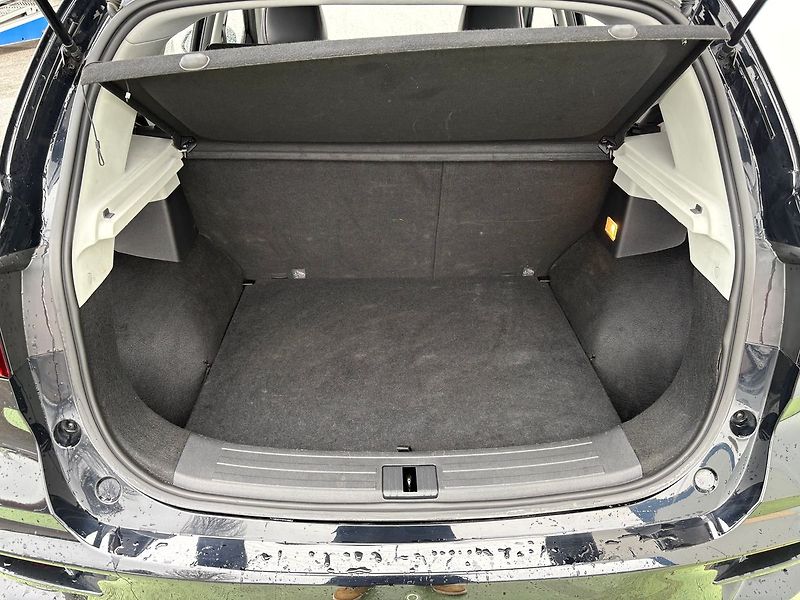 MG ZS 1.5 DVVT 78kW, Full LED - fotka 19 z 20