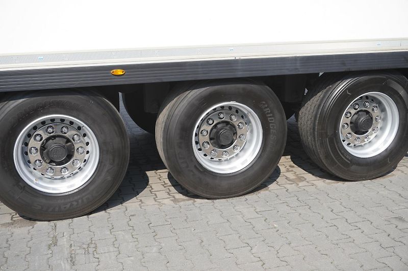 Lamberet (2016) refrigerated semi-trailer / Ca - fotka 15 z 18