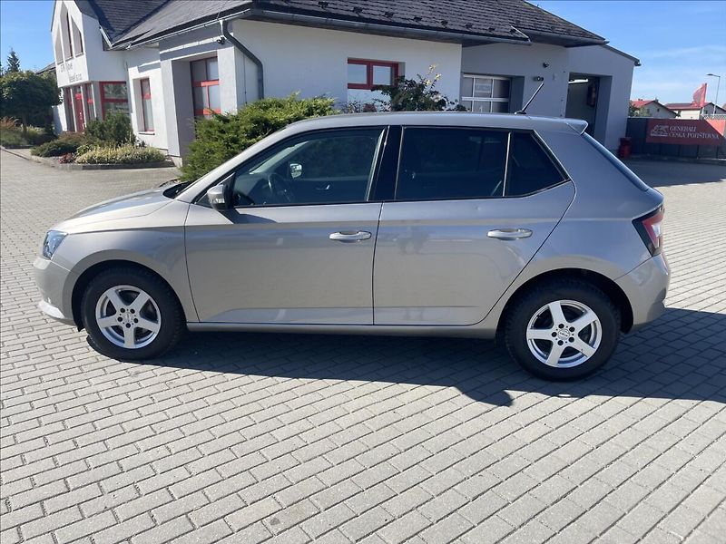 Škoda Fabia 1,2 TSi 66kw Style Klima ESP V - fotka 2 z 34
