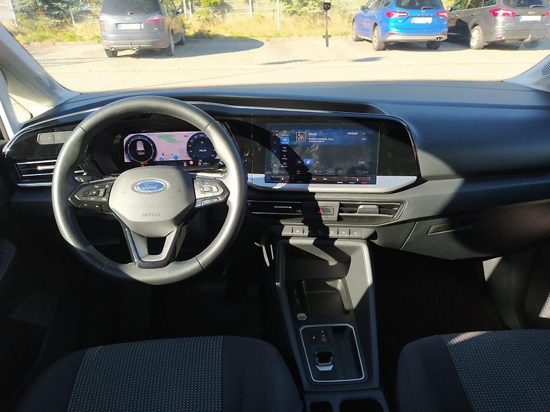 Ford Tourneo Connect (2025) 1,5 EcoBoost 85kW Titanium - fotka 8 z 19