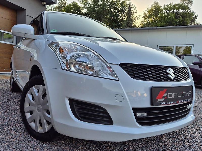 Suzuki Swift (2011) 1.2i 69KW 4x4 klima - fotka 6 z 52