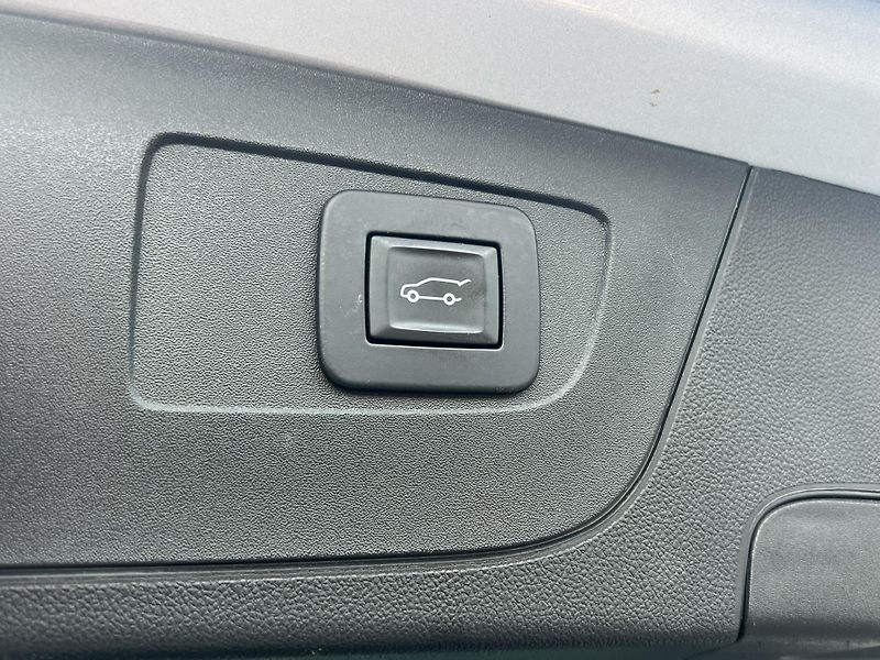Opel Insignia (2022) 2.0CDTi 128kW AUTOMAT ELEGANCE - fotka 27 z 31