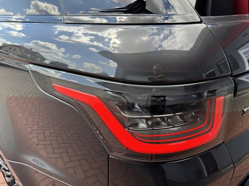 Land Rover Range Rover (2018) 4.4SDV8 Autobiography Vzduch - fotka 41 z 50