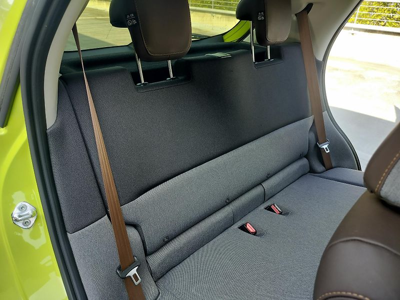 Honda e Advance, kůže - fotka 23 z 26