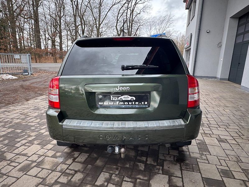 Jeep Compass (2007) 2.0 CRDi, 4x4 - fotka 6 z 25