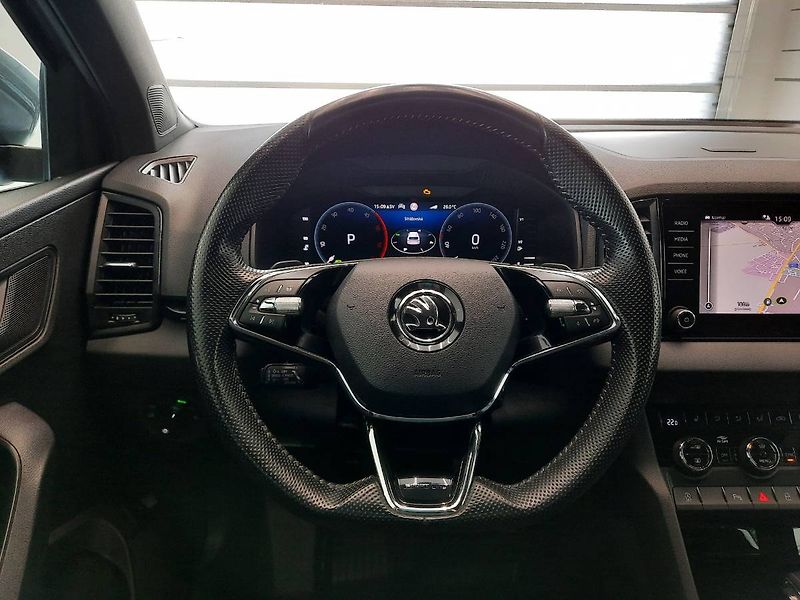 Škoda Karoq (2023) Sportline 2.0 TDI 4x4 (110kW/1 - fotka 14 z 30