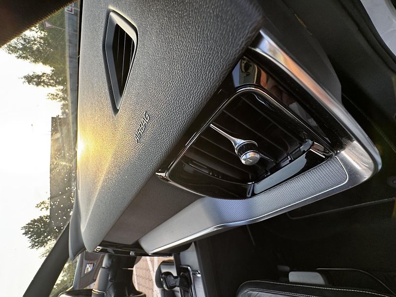 Volvo V60 (2019) Volvo V60 T5 R-Design | 184 kW - fotka 19 z 23