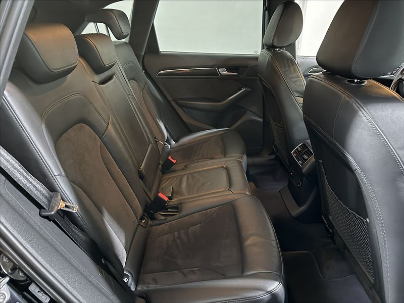 Audi SQ5 3,0   TDI 313HP QUATTRO BI-XEN - fotka 28 z 41