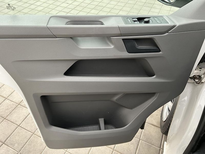 Volkswagen Transporter 2.0 TDI - fotka 6 z 23