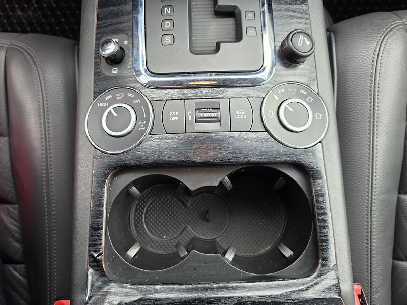 Volkswagen Touareg (2006) 3.0TDI 165Kw King Kong - fotka 18 z 26