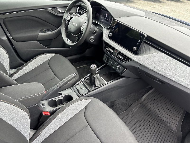 Škoda Scala (2025) 1.0 TSI Selection - fotka 9 z 30