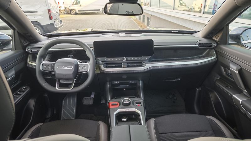 Jeep Compass (2026) Altitude hybrid 145PS automat  - fotka 16 z 42