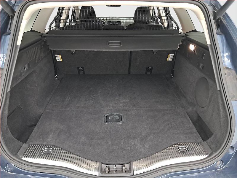 Ford Mondeo (2021) 2.0 EcoBlue, Navi, Tempomat - fotka 14 z 21