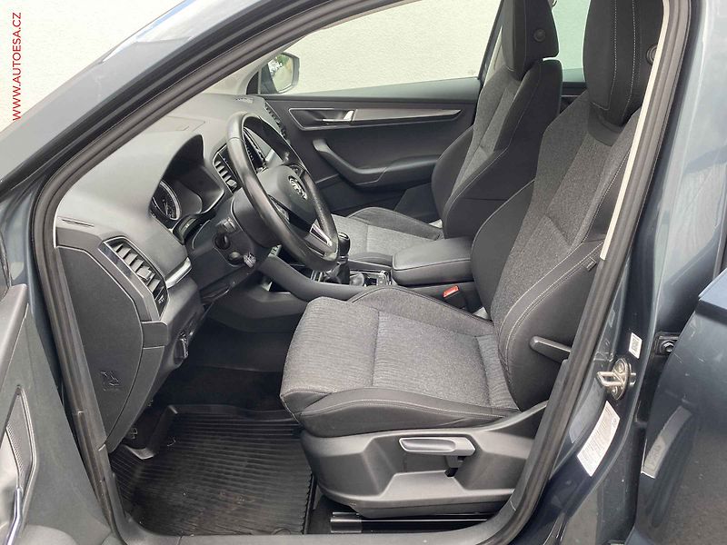 Škoda Karoq (2019) 1.5 TSi, Style, TZ, LED, navi - fotka 9 z 17