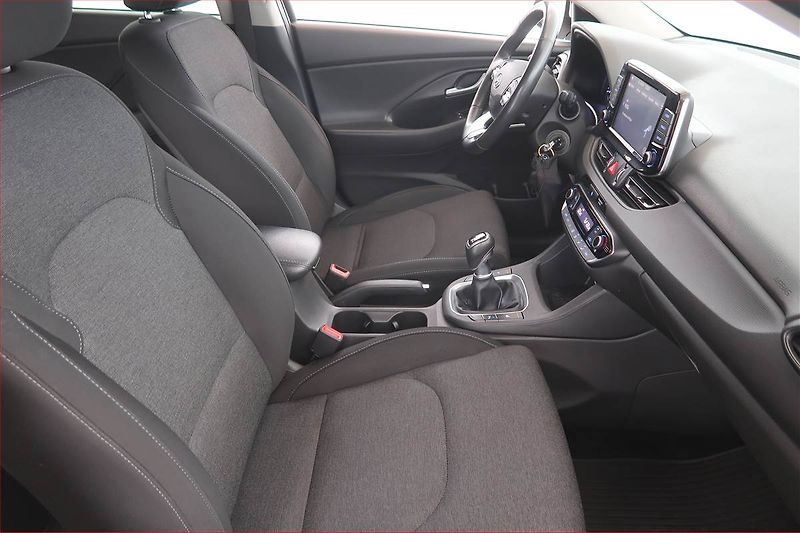 Hyundai i30 (2021) 1.6 CRDi, ČR,1.maj, Serv.kniha - fotka 9 z 17