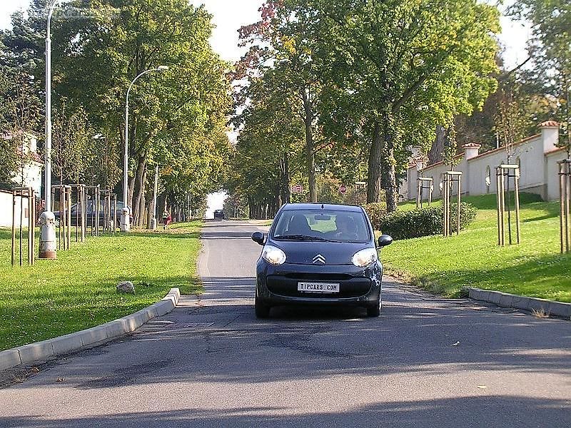 I když je C1 hodně nedotáčivá, můžete si s ní užít dost zábavy.