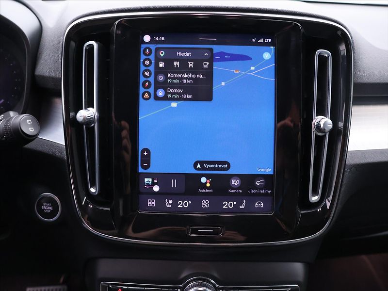 Volvo XC40 2,0 B3 120kW Core DCT CZ Záruk - fotka 23 z 32
