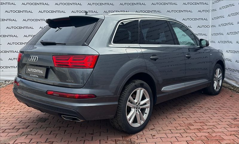 Audi Q7 3,0 TDi,QUATTRO,S-LINE,NEHAVAR - fotka 4 z 41