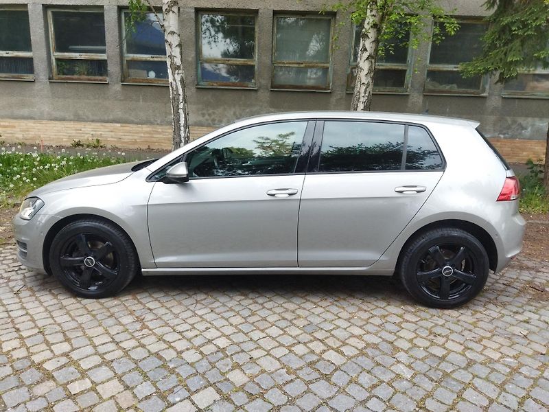 Volkswagen Golf (2017) 1.2 tsi/63kW, klima, výhřev,  - fotka 1 z 38