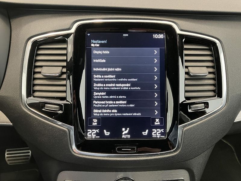 Volvo XC90 D5 AWD R-Design AT8, ČR - fotka 45 z 54