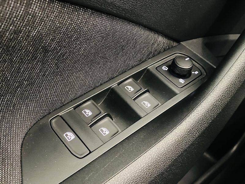 Škoda Kamiq 1,0 TSI 81kW Style - fotka 12 z 25