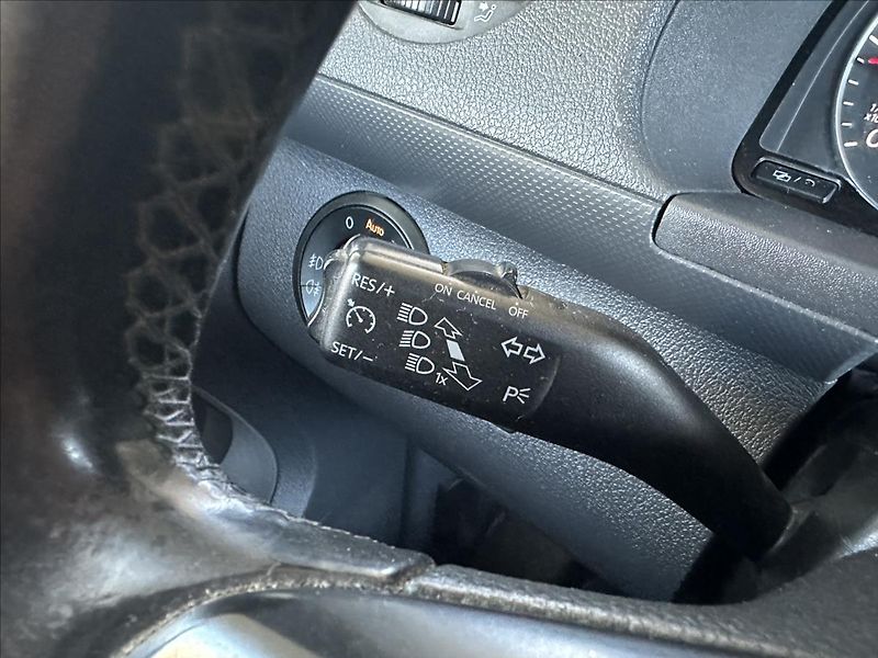 Volkswagen Caddy 1,6 TDI PO VELKÉM SERVISE - fotka 17 z 17