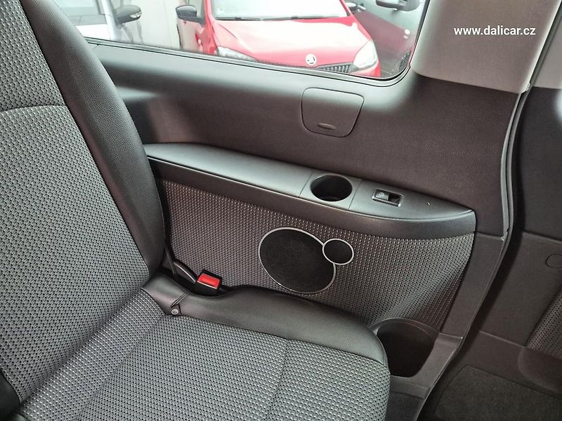 Mercedes-Benz Viano (2012) 2.2CDi 120KW TREND EDITION - fotka 39 z 48