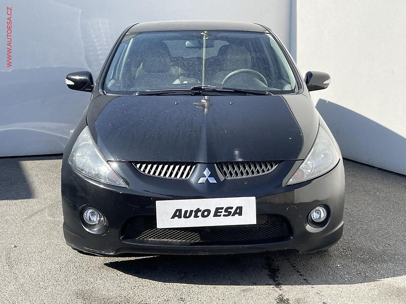 Mitsubishi Grandis (2005) 2.4i, AC, tempo, výhřev sed - fotka 2 z 19