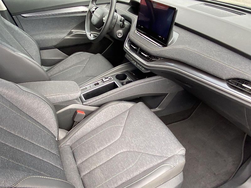 Škoda Elroq (2025) 85 210 kW Selection - fotka 10 z 37