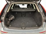 Volvo XC60 2.0 B4 4x4 ULTIMATE - náhled 31