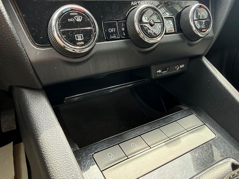Škoda Octavia Style Plus 1.6 TDI 85kW - fotka 16 z 23