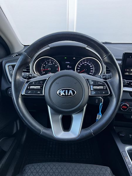 Kia Ceed SW TOP 1.4 T-GDI 103 kW Záruka - fotka 8 z 22