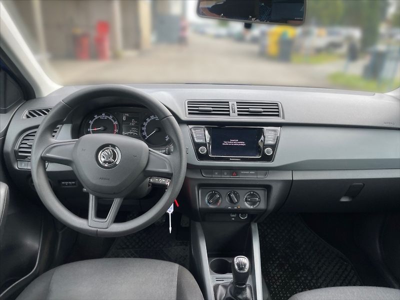 Škoda Fabia 1,0 TSI Active - fotka 9 z 11
