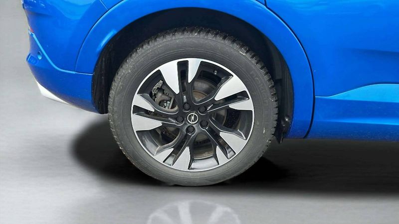 Opel Grandland Ultimate 4x4 PHEV 1.6L Turbo 8 - fotka 27 z 31