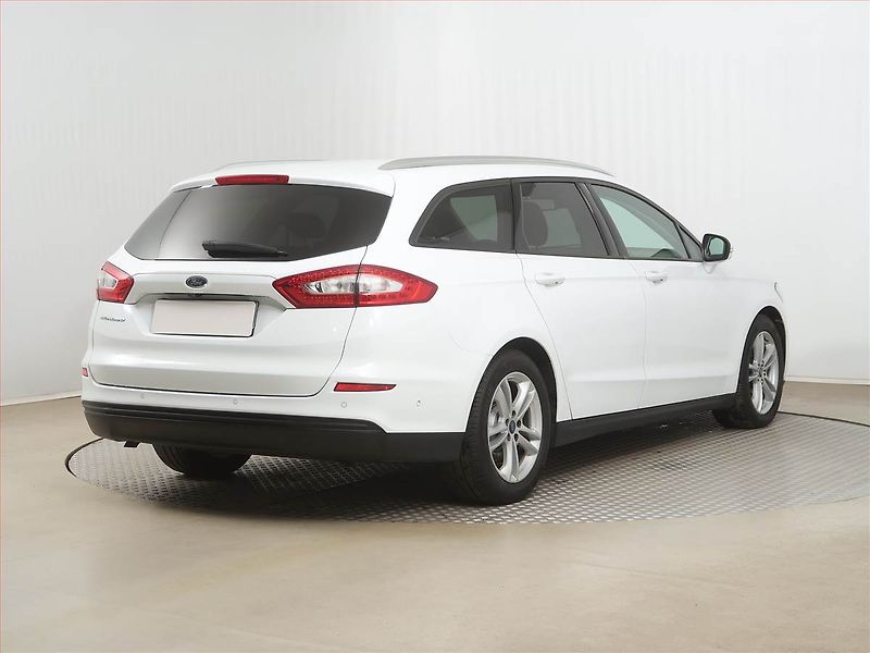 Ford Mondeo (2018) 2.0 TDCI, Navi, Tempomat - fotka 5 z 15