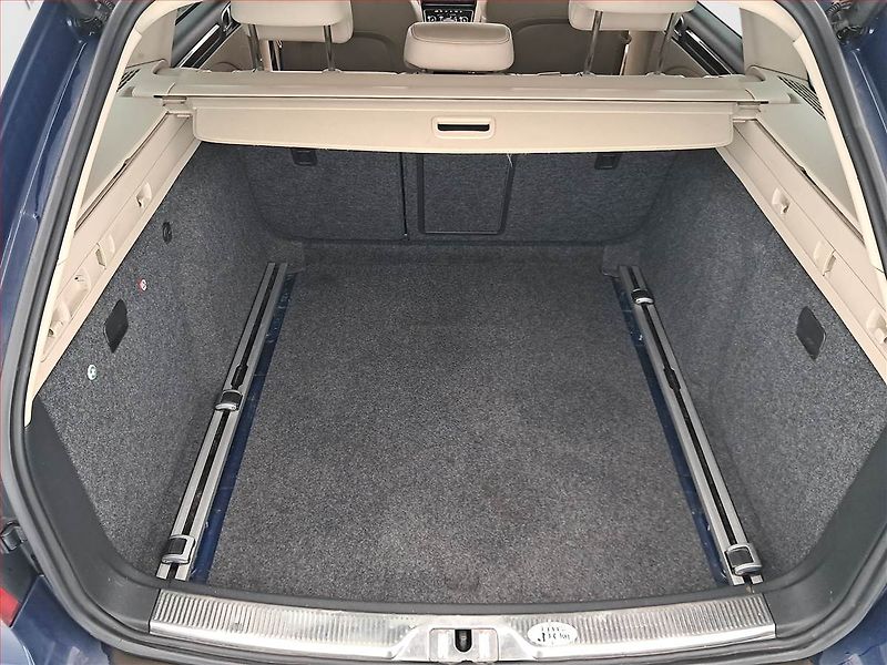 Škoda Superb (2011) Elegance 2.0 TDI, Automat - fotka 14 z 17