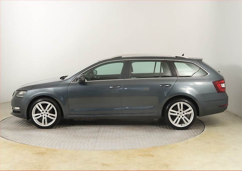 Škoda Octavia (2017) Style 1.6 TDI, Navi, Tempomat - fotka 3 z 22