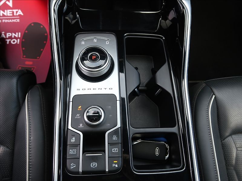 Kia Sorento 1,6 T-GDi195kW,PHEV,NovéČR,DPH - fotka 19 z 38