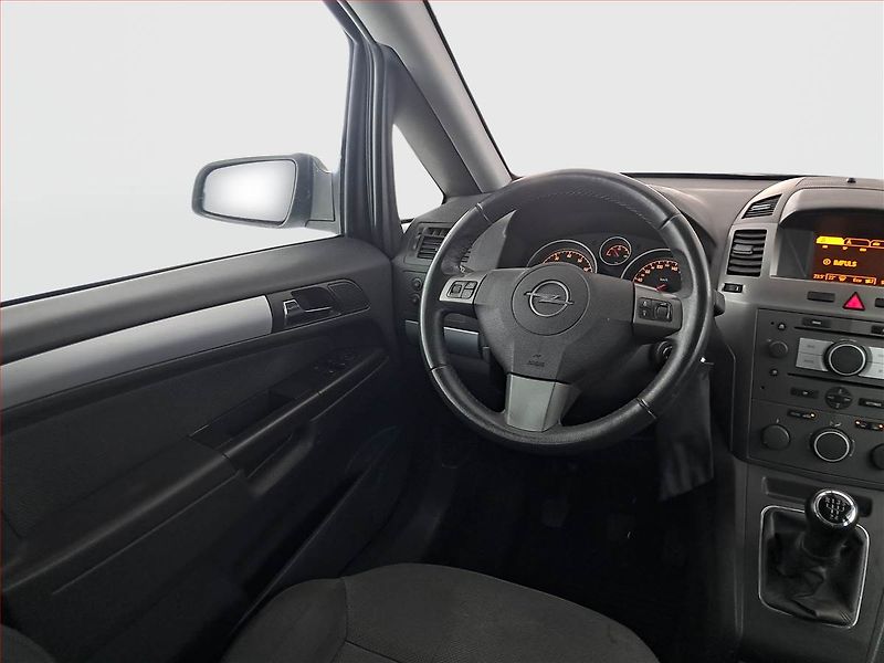 Opel Zafira (2006) 1.8, po STK, v provozu - fotka 7 z 16