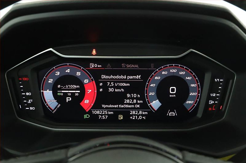 Audi A1 (2019) S-Line 30 TFSI - fotka 8 z 15