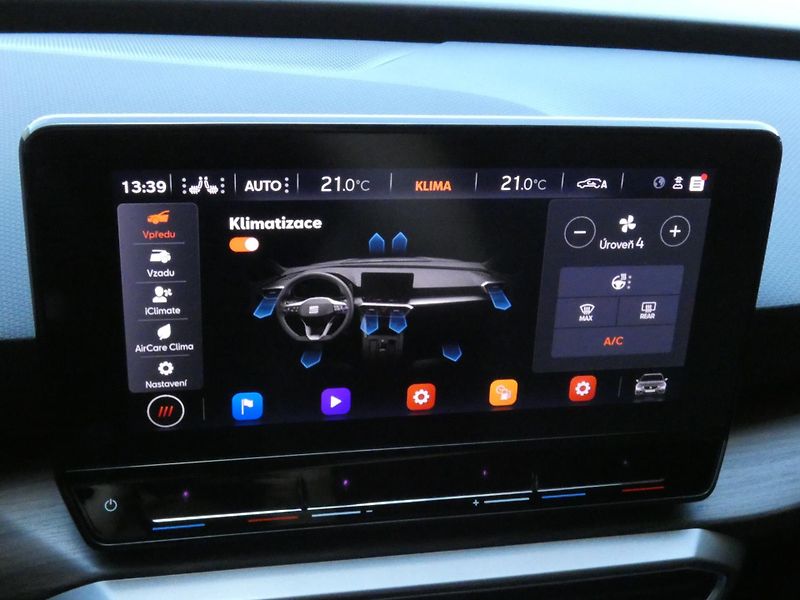 Seat Leon (2022) Combi Xellence 1,5 TSI 110KW - fotka 30 z 30