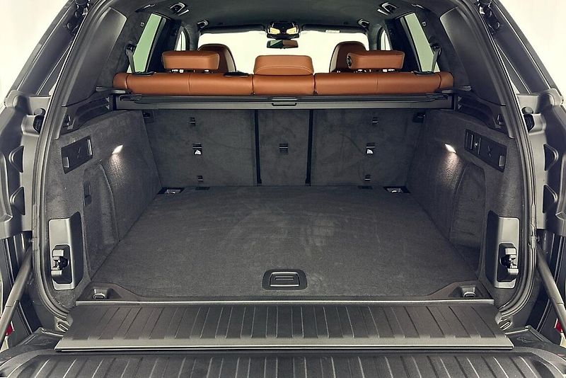BMW X5 xDrive30d - fotka 11 z 28