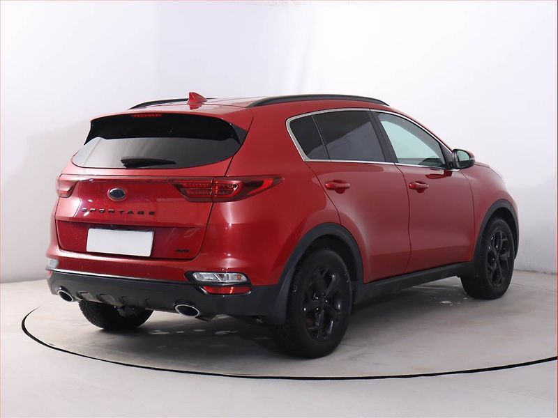 Kia Sportage (2021) Black Edition 1.6 T-GDI, 4X4 - fotka 4 z 17